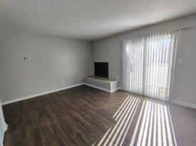 600 Reusens Rd in Lynchburg, VA - Building Photo