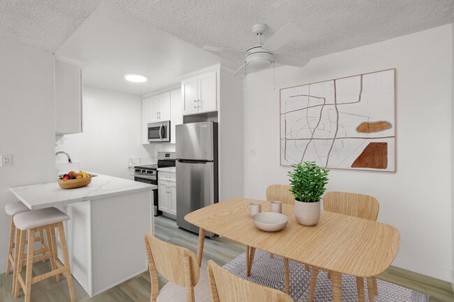 Burton Almont in Los Angeles, CA - Building Photo - Building Photo