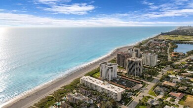 630 Ocean Dr, Unit 102 in Juno Beach, FL - Foto de edificio - Building Photo