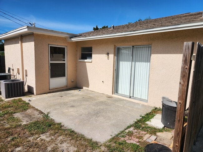 4851 Euclid Ave, Unit 4851 in New Port Richey, FL - Building Photo - Building Photo