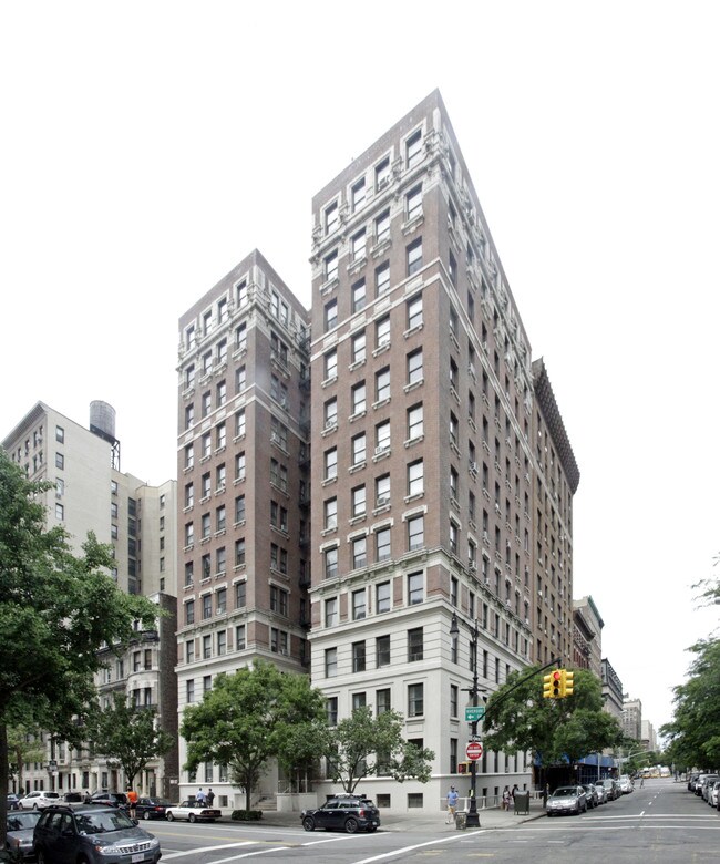 Stanley Court Apartments in New York, NY - Building Photo - Building Photo