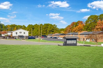 Wynsum Townhomes in Raleigh, NC - Foto de edificio - Building Photo