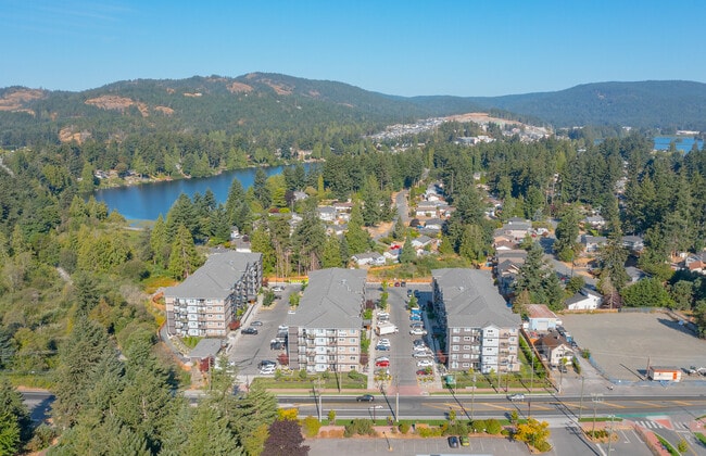 Belmont Place Apartments in Victoria, BC - Building Photo - Building Photo
