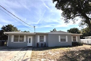 1108 29th St NW in Winter Haven, FL - Building Photo