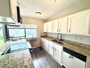 526 Northwind Ln in Garland, TX - Building Photo - Building Photo