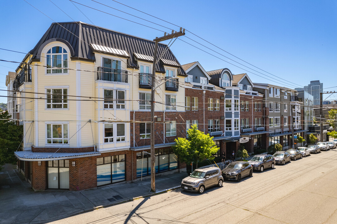 Residences at Fifth North in Seattle, WA - Building Photo