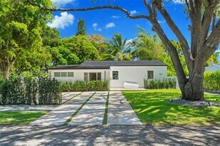 1003 NE 115th St in Biscayne Park, FL - Building Photo