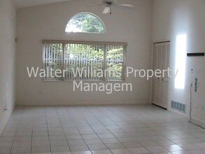 123 Frontier Dr in Palm Coast, FL - Building Photo - Building Photo
