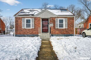 1015 W Indian Trail in Louisville, KY - Building Photo