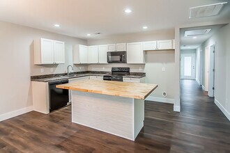 52 Creekside Ln in Boiling Springs, SC - Building Photo - Building Photo