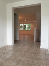 447 Corte Madera Ln-Unit -7 in West Palm Beach, FL - Building Photo - Building Photo