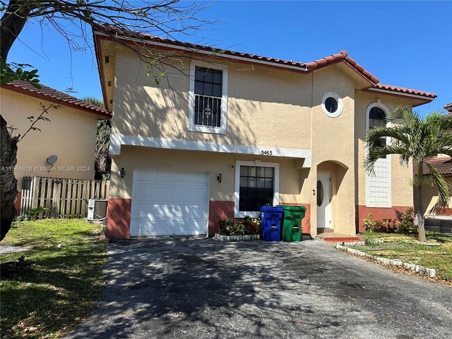 3463 Cluster Rd in Miramar, FL - Building Photo - Building Photo