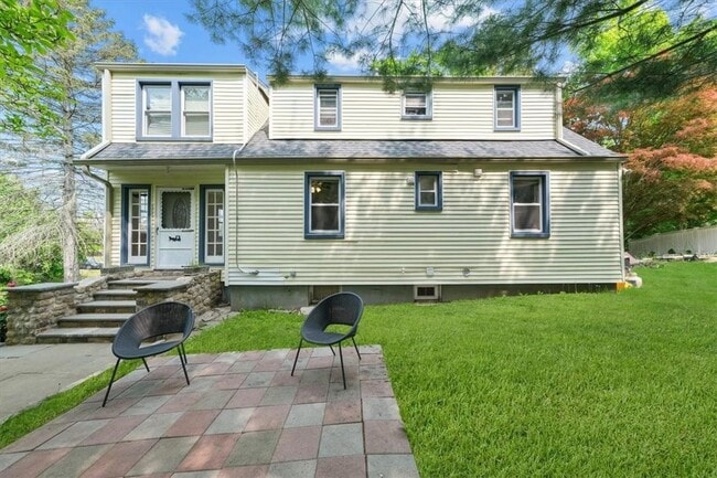 101 Eton Downs in Cortlandt, NY - Building Photo - Building Photo
