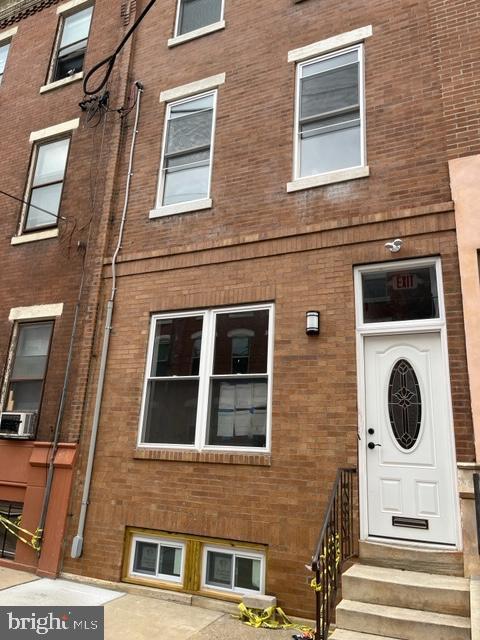 1406 S 5th St in Philadelphia, PA - Building Photo