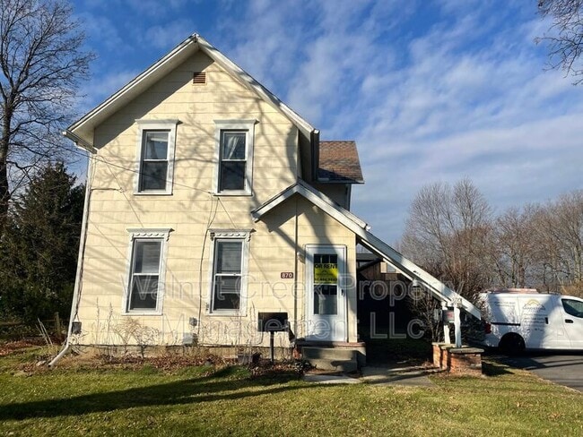 property at 870 S Main St