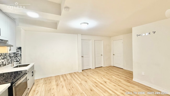 1153 Stag Holw in Oakville, ON - Building Photo - Building Photo