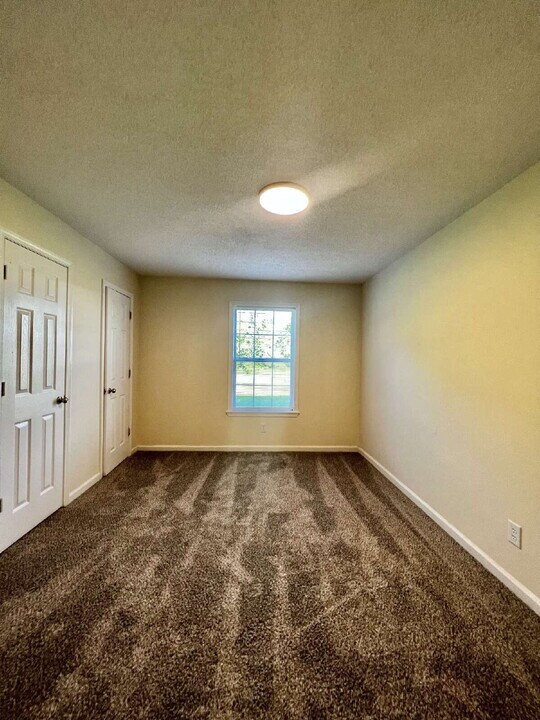 3864 Northeast Dr in Clarksville, TN - Building Photo