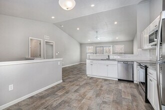 595 Courtyard Pl in Watervliet, MI - Building Photo - Building Photo