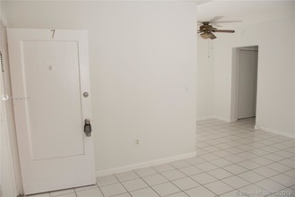 7351 Gary Ave-Unit -7 in Miami Beach, FL - Building Photo - Building Photo
