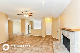 2720 Clovermeadow Dr in Fort Worth, TX - Foto de edificio - Building Photo