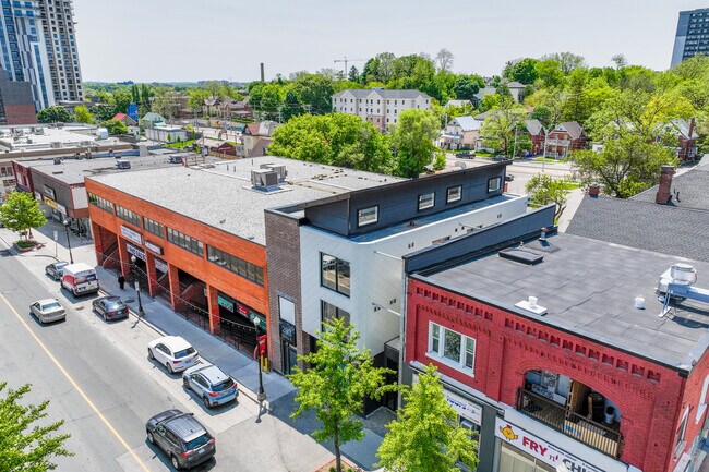 293 King St E in Kitchener, ON - Building Photo - Building Photo