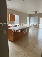 4059 S Vineyard Ave in Gilbert, AZ - Building Photo - Building Photo