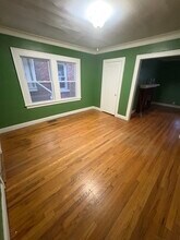 3904 Charlotte St, Unit 3904 Charlotte in Kansas City, MO - Foto de edificio - Building Photo