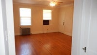 1855 Poplar Ave, Unit 3 - 6