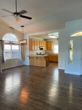 752 Blanc De Noir Ct in Los Banos, CA - Building Photo - Building Photo