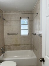 1401 SW 42nd Ave, Unit #4 in Miami, FL - Building Photo - Building Photo