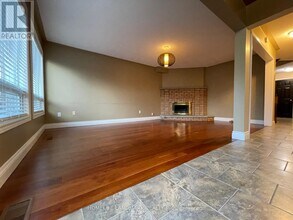 26 Beechbrooke Way in Aurora, ON - Building Photo - Building Photo