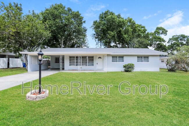 property at 709 Piedmont Dr SE