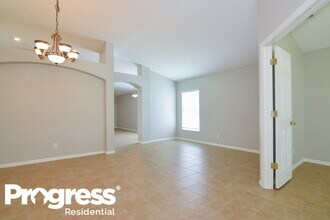 4711 Ramshead Dr in Valrico, FL - Building Photo - Building Photo