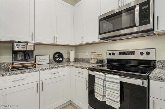 property at 918 NE 13th Pl