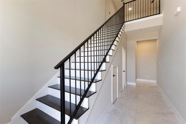 2382 Usman Dr in Irving, TX - Foto de edificio - Building Photo