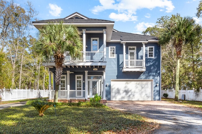 3289 Cabot Cove Dr in Navarre, FL - Building Photo - Building Photo