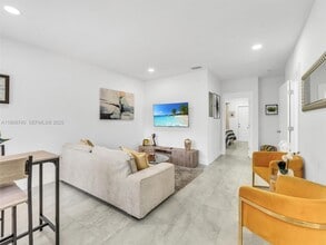 5517 NW 1st Pl in Miami, FL - Building Photo - Building Photo