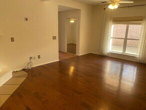 1036 Iola Ave in Lubbock, TX - Building Photo - Building Photo