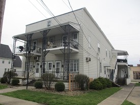 150 8th St NW Apartments