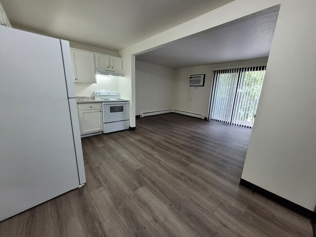 545 Spinnaker Ln in Green Bay, WI - Building Photo - Building Photo