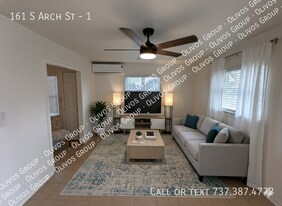 161 S Arch St in Aransas Pass, TX - Building Photo