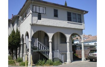 1200-1206 E Santa Clara St in San Jose, CA - Building Photo - Building Photo