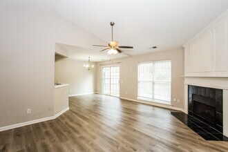 7306 Balancing Rock Ct in Charlotte, NC - Foto de edificio - Building Photo