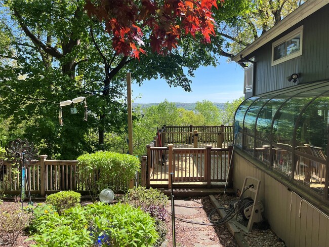 property at 909 Rte 9W