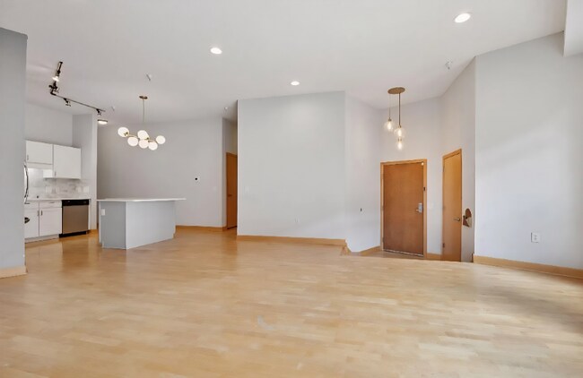 308 E 18th St in Minneapolis, MN - Building Photo - Building Photo