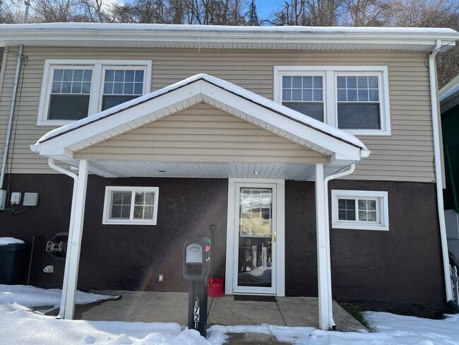 property at 1721 Guernsey St