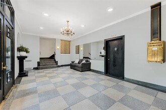 306 E Mosholu Pkwy S in Bronx, NY - Building Photo - Building Photo