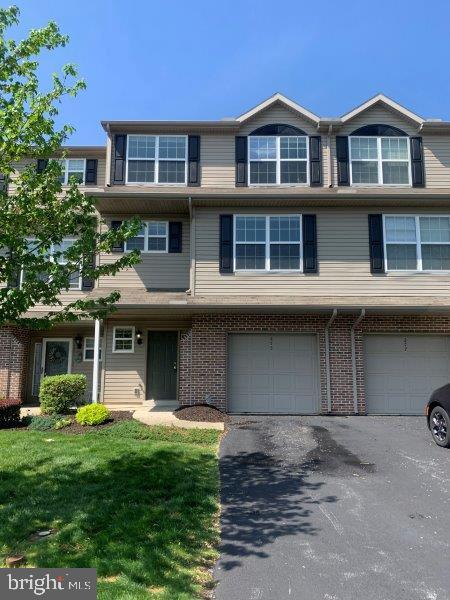 property at 275 Thrush Dr