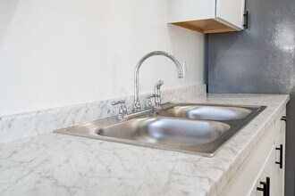 391 Main St in Madison Heights, VA - Building Photo - Building Photo