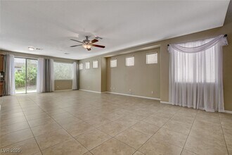 3491 Bella Valencia Ct in Las Vegas, NV - Foto de edificio - Building Photo
